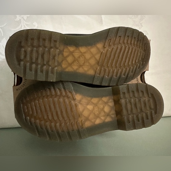 Dr. Martens AirWair Softy T Lace up Shoes. - Picture 8 of 9